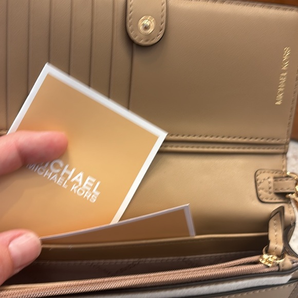 Michael Kors Jet Set Crossbody/Clutch Bag - Picture 10 of 15